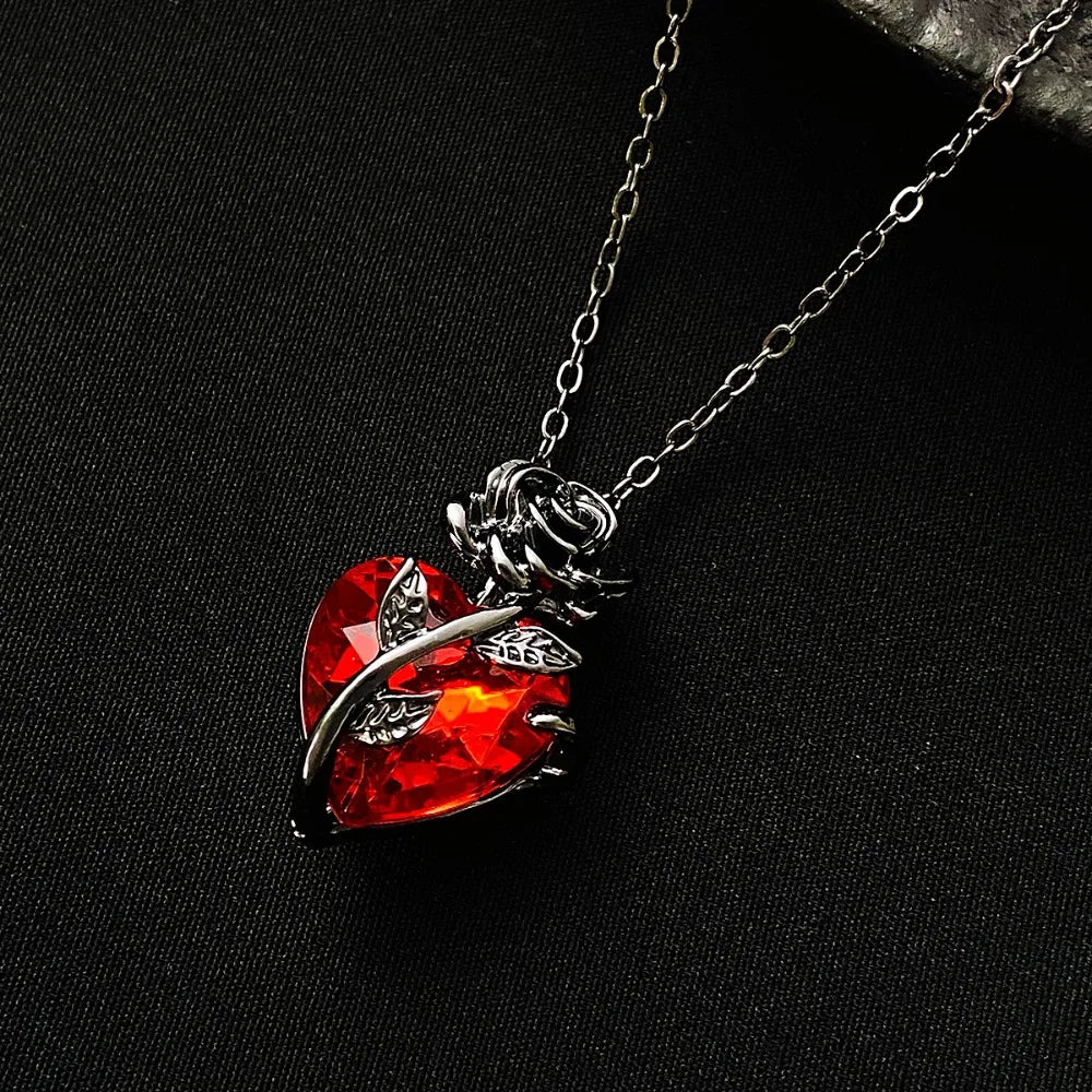 BLEEDING ROSE NECKLACE